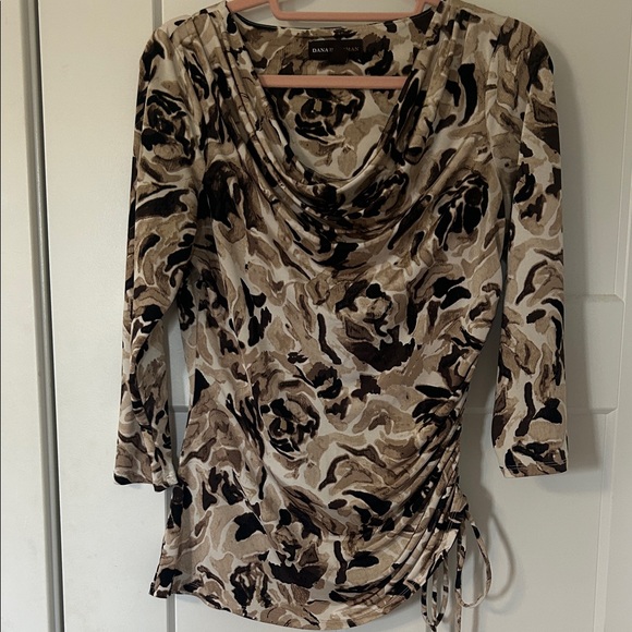 Dana Buchman Tops - Dana Buchman Women's Tan and Black Floral Blouse